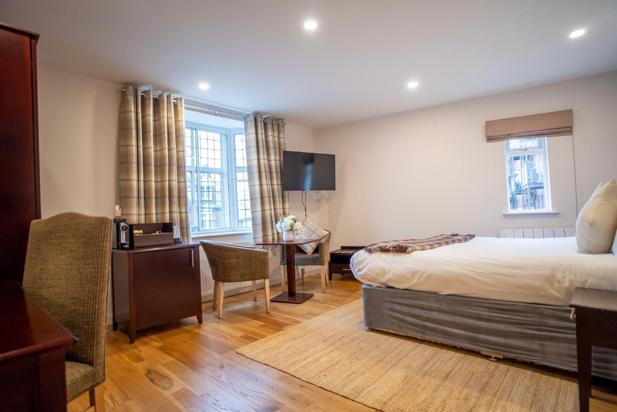 County Hotel Chelmsford Eksteriør billede