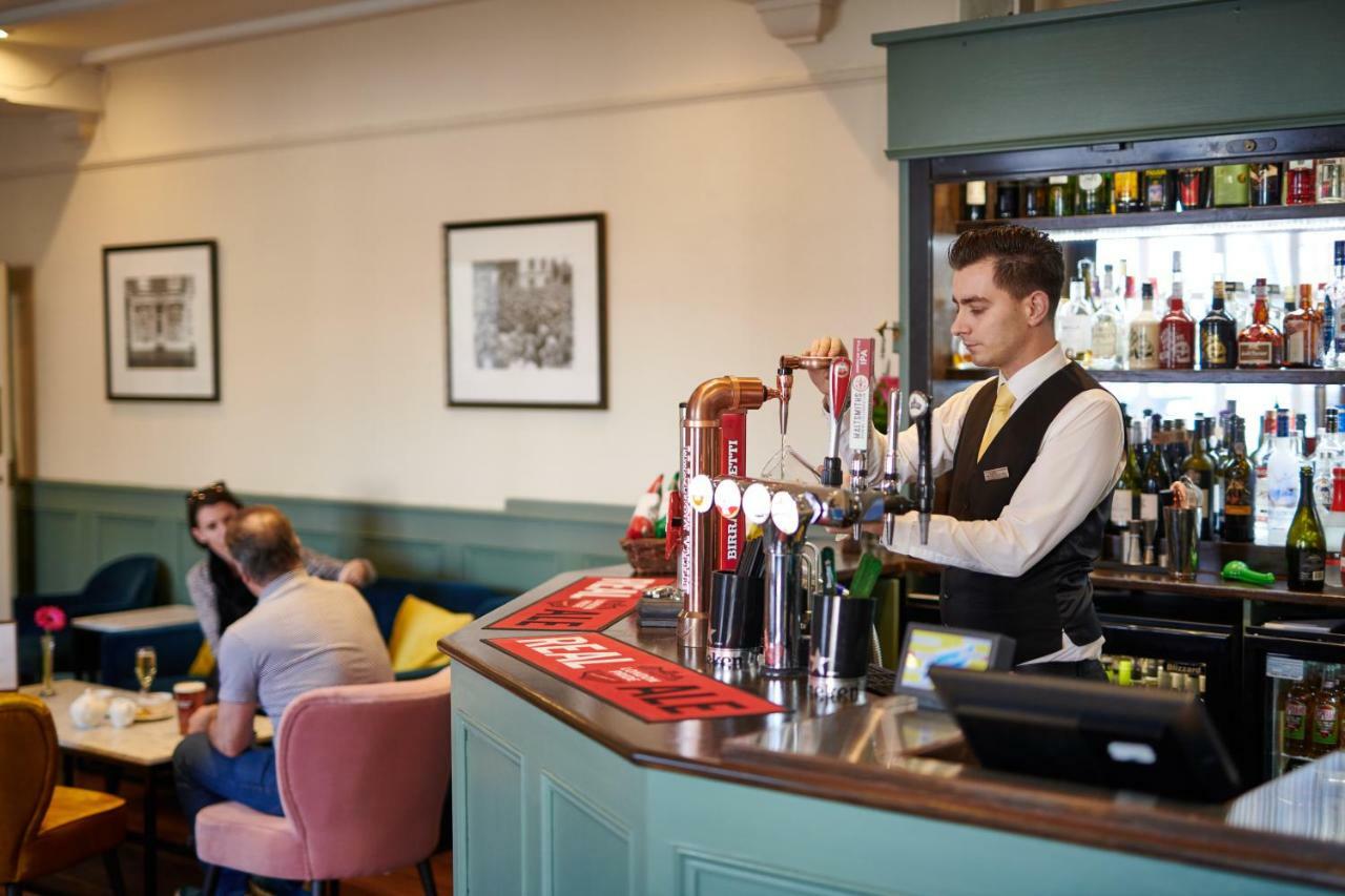 County Hotel Chelmsford Eksteriør billede